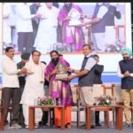 स्वामी रामदेव, रोंजन सिंह सोढ़ी ने लाइफ ट्रांसफॉर्मेशन सेंटर के उद्घाटन में भाग लिया; मुख्यमंत्री देवेंद्र फडणवीस और शिवराज सिंह चौहान ने पहल की सराहना की 