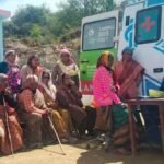ग्राफिक एरा के चलते फिरते अस्पताल गांव के लोगों के लिए ऐसे दूरस्थ और दुर्गम इलाकों में मददगार साबित हो रहे हैं जहां इलाज की कोई व्यवस्था नहीं है