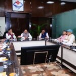 मुख्यमंत्री श्री पुष्कर सिंह धामी ने शुक्रवार को सचिवालय में नैनीताल एवं ऊधमसिंहनगर जनपद की विभिन्न विधानसभाओं से संबंधित मुख्यमंत्री घोषणाओं की समीक्षा की