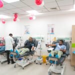 ग्राफिक एरा में डॉक्टरों व नर्सो ने भी किया रक्तदान 