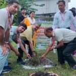 श्री गुरु राम राय विश्वविद्यालय में हरेला पर्व पर  पौधारोपण कर दिया प्रकृृति संरक्षण का संदेश