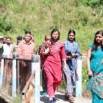 ल्वाली से घीड़ी तक क्षेत्र भ्रमण पर निकली जिलाधिकारी, विकास कार्यों और व्यवस्थाओं का लिया जायजा